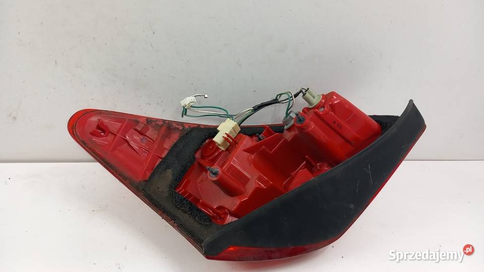 TOYOTA RAV 4 III LAMPA TYŁ LEWA Zbierkowo