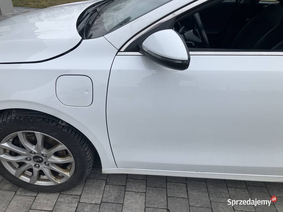Kia Ceed hybryda plug in czujnik martwego pola Zagnańsk