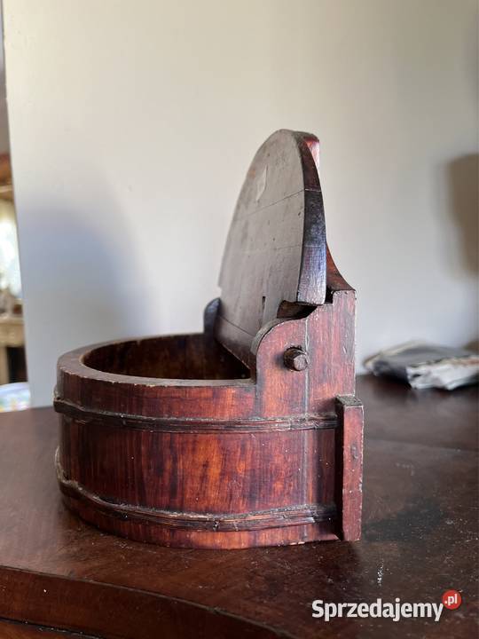 Pojemnik drewniany z klapką Do powieszenia Gdańsk