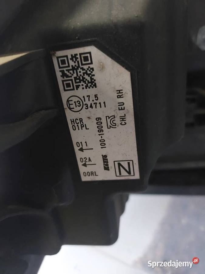 Lampa prawa do qashqai z 2018r osobowe Chęciny