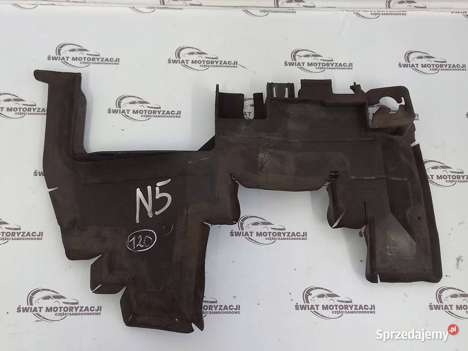 AUDI Q5 8R kierownica wlot powietrza 8R0121283L osobowe świętokrzyskie Kielce