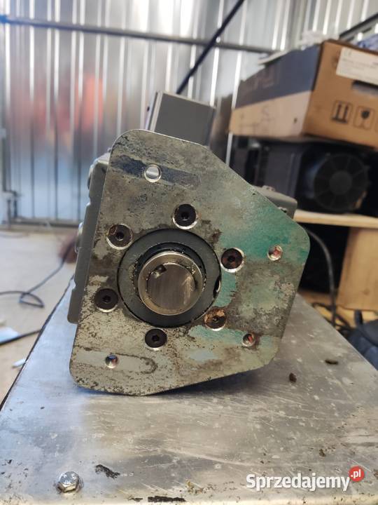 Motoreduktor prosty 055kW 400V 72obrmin Libusza