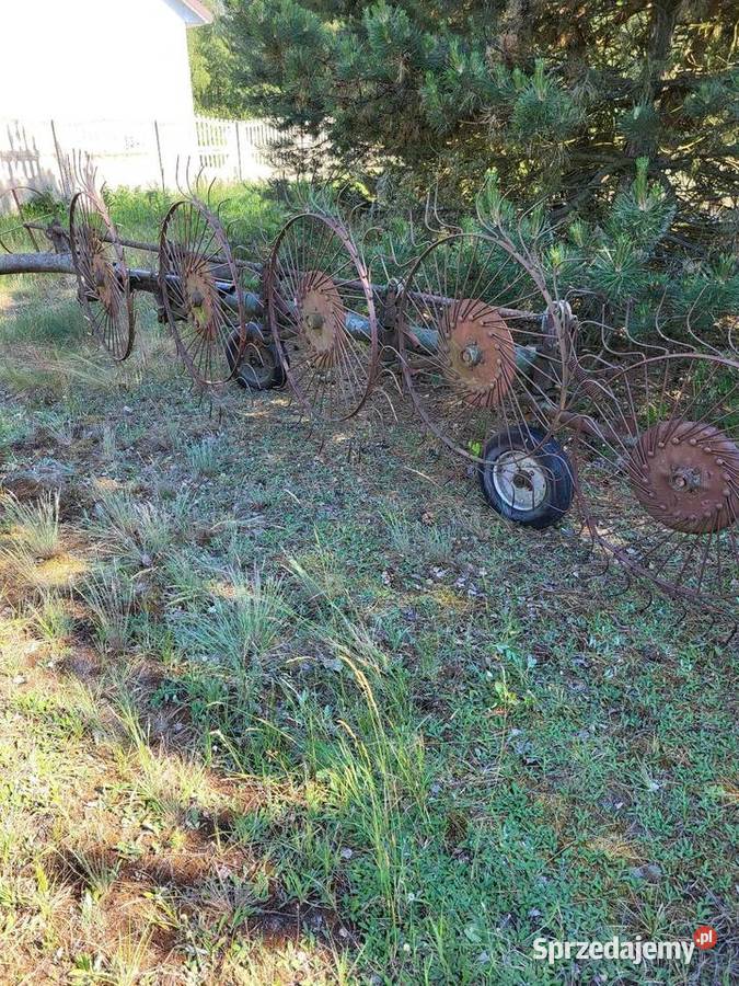 Zgrabiarka przewracarka konna do siana Rolnictwo Rędziny