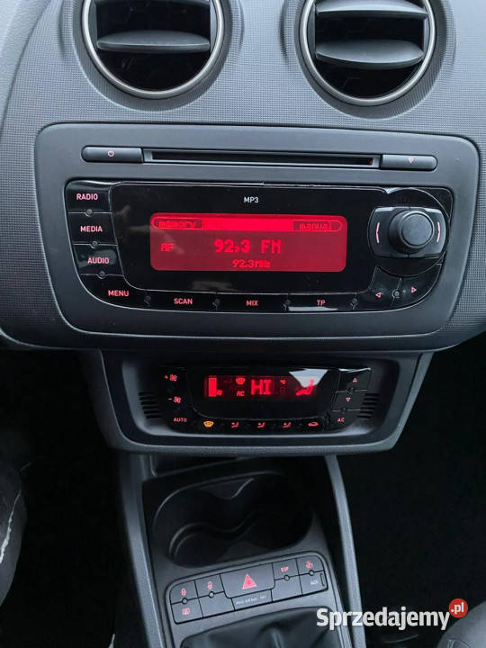 Seat Ibiza Klimatronic stan tempomat manual el autoalarm Żory