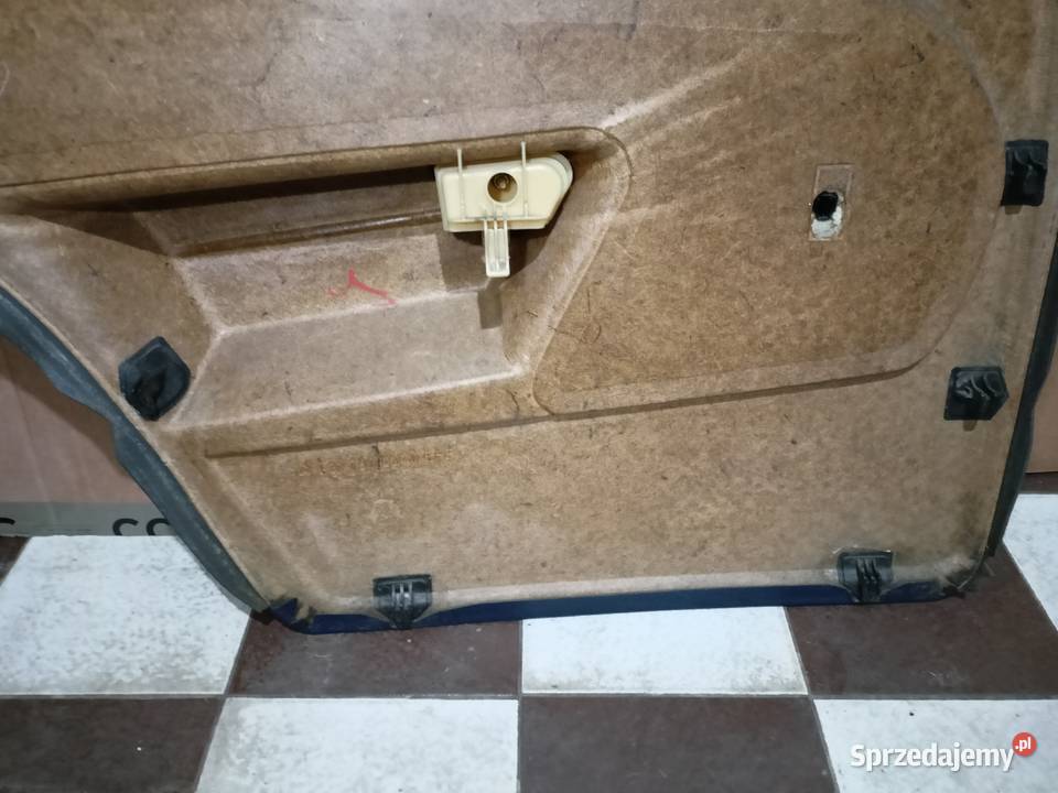 Mercedes 190 W201 granatowy tapicerka drzwi tył Wyposażenie wnętrza Skarżysko-Kamienna