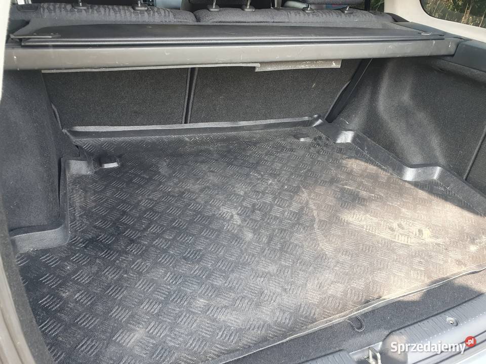 Toyota corolla salon Polska nieuszkodzony Częstochowa sprzedam