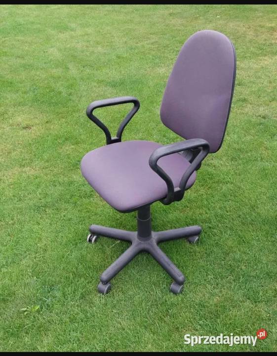 Krzesło biurowe obrotowe Lewin Brzeski