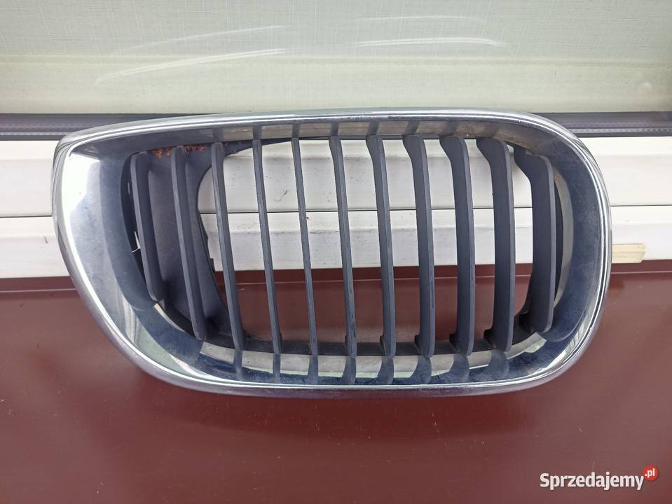 BMW E46 nerka grill atrapa przednia prawa Sieradz