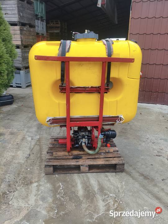 Opryskiwacz zawieszany 400 l Sandomierz
