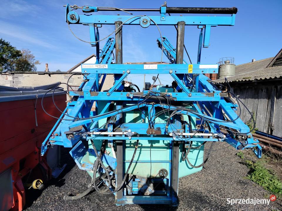 Opryskiwacz zawieszany berthoud 1200l