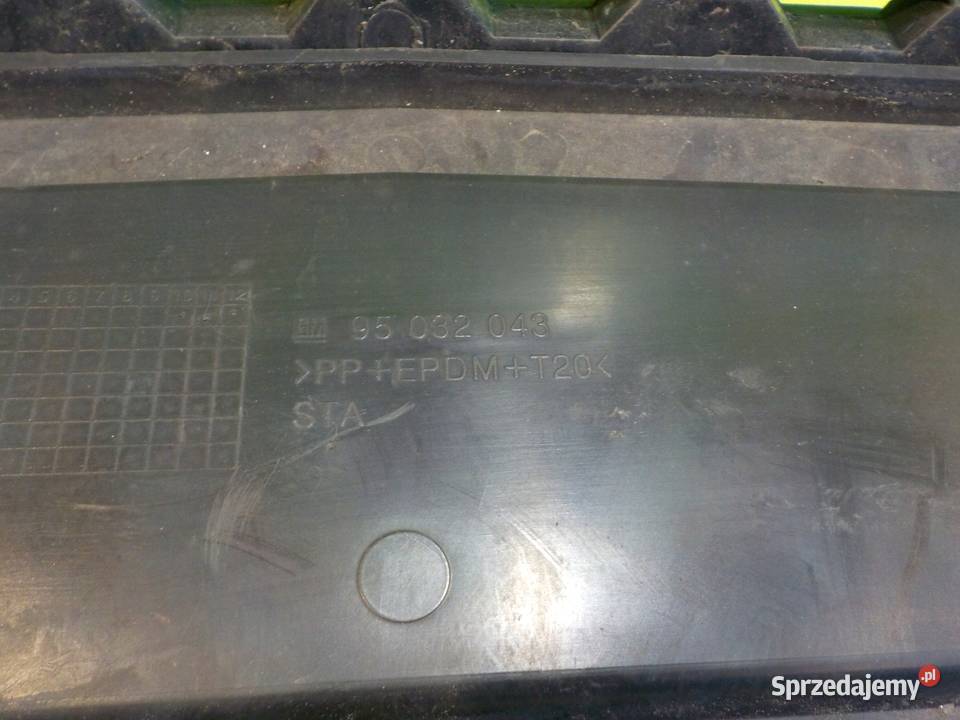 CHEVROLET ORLANDO 11r 5D atrapa grill 95032033