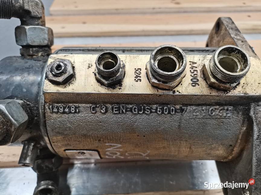 Neuson 6002 Kolumna obrotu