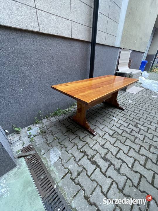 Solidny stół ogrodowy z litego drewna Warszawa