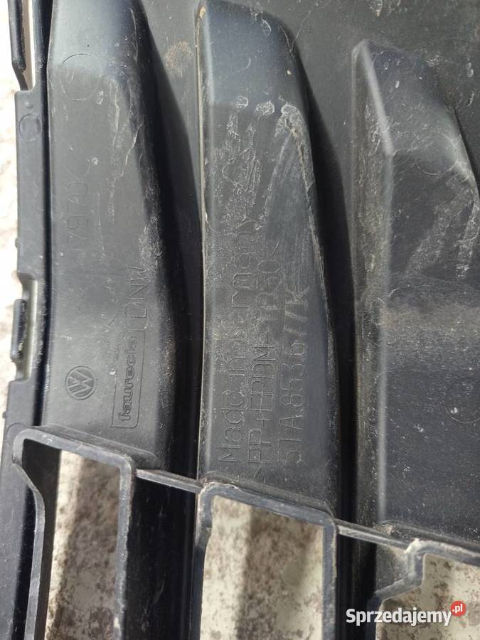 Kratka zderzaka przedniego środkowa Touran 15 Zderzaki Rzeszów