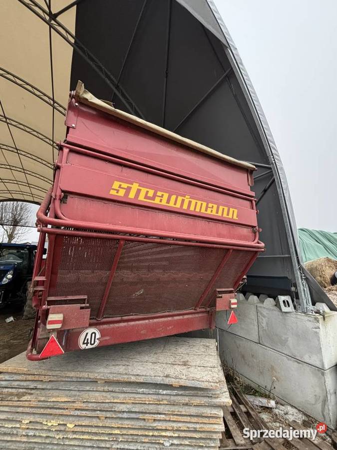 Przyczepa samozbierająca Strautman super vitesse Karolin