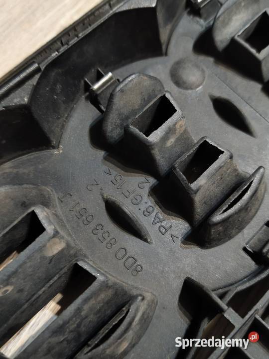 sprzedam grillatrapę do Audi a4 B5 Rok produkcji 1995 Atrapy Słonecznik