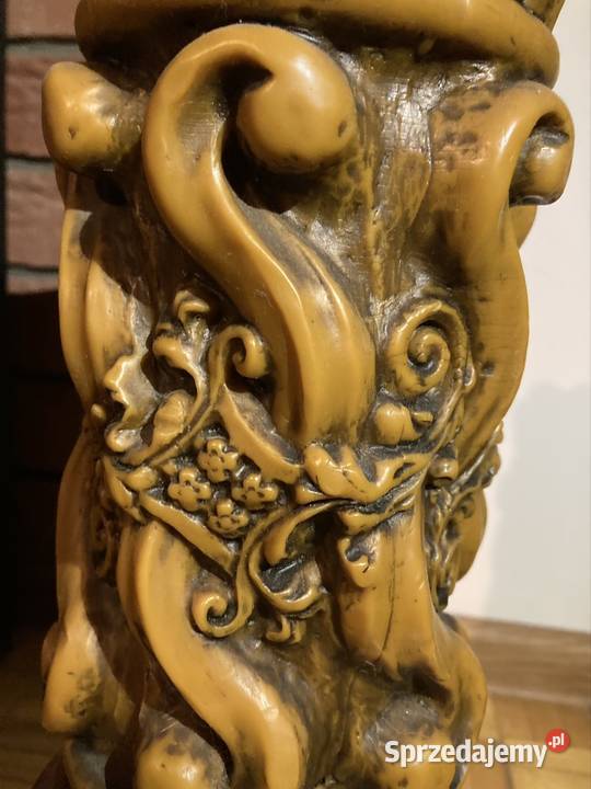 Duża świeca ręcznie rzeźbiona Świdnik