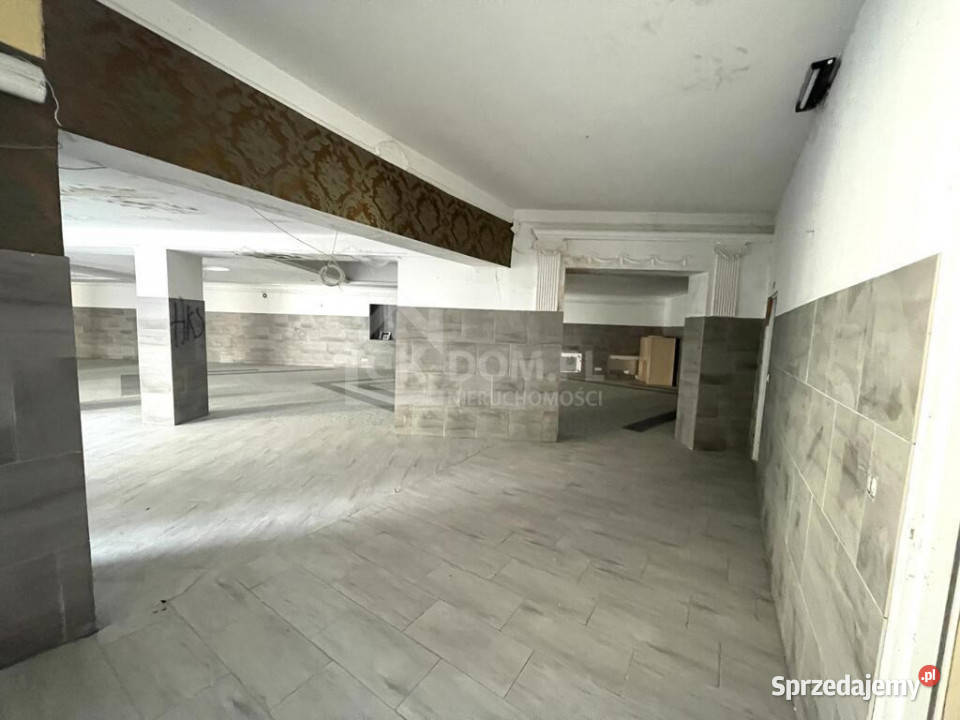 Pałac Łazienkowski centrum Staszowa Staszów