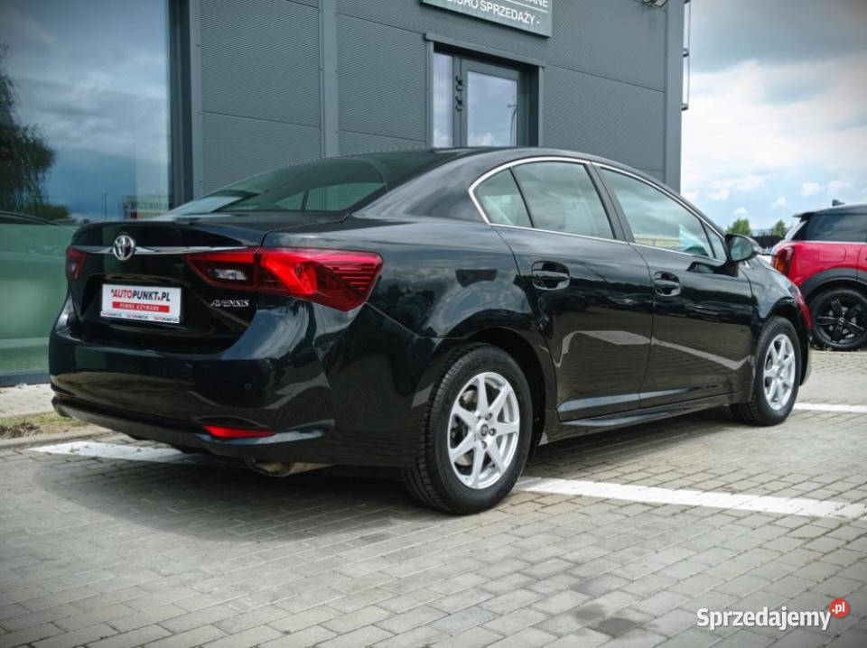 Toyota Avensis 2017r Salon Polska NISKI PRZEBIEG małopolskie Kraków