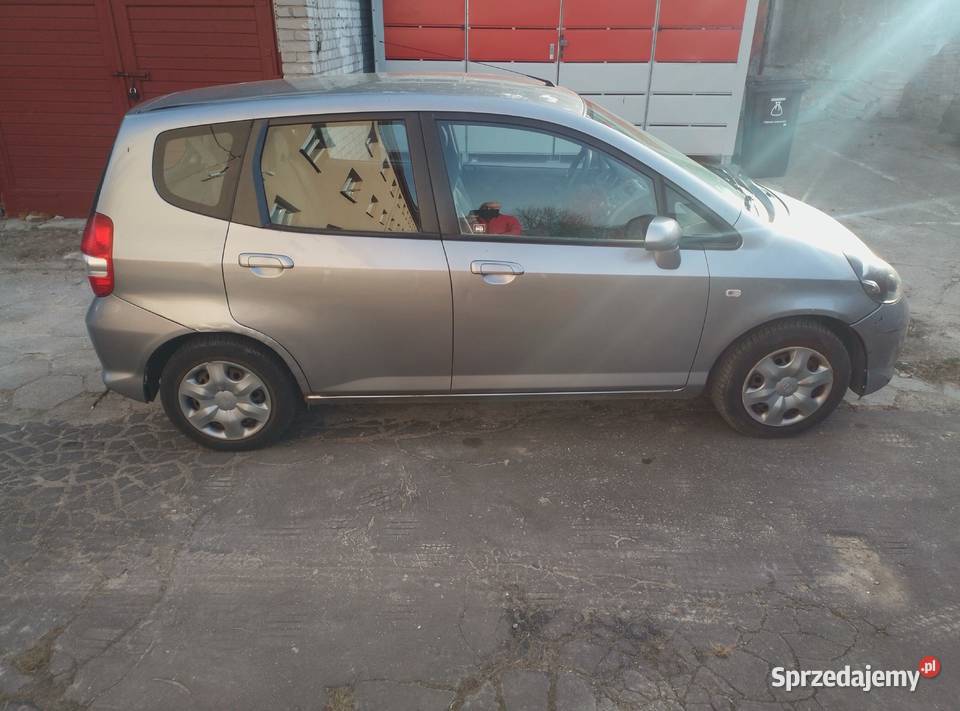 Auto z polskiego salonu Warszawa