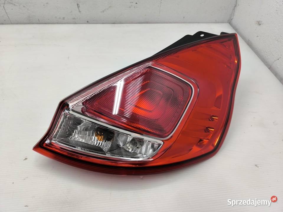 LAMPA PRAWY TYŁ FORD FIESTA MK7 LIFT C1BB13404A