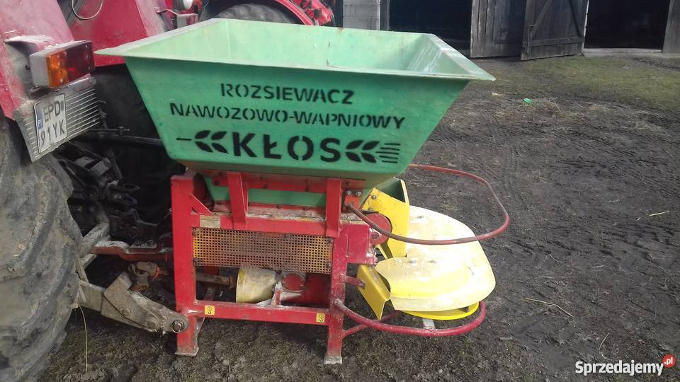 Rozsiewacz dwutalerzowy KŁOS 600l Poddębice