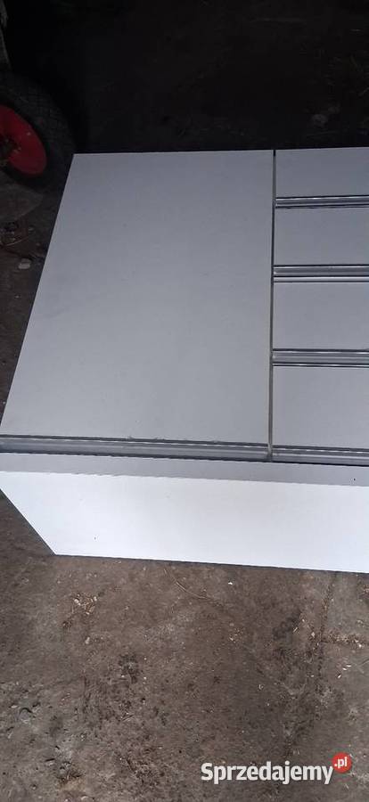 Sprzedam komodę Goliszew