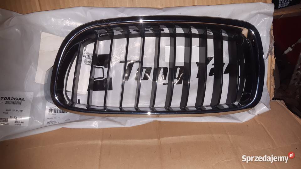 Atrapa kratka lewa chromczarna BMW F30 nowy Atrapy Warszawa