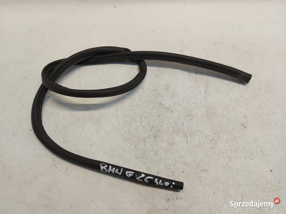 BMW G23 G22 M440i Cabrio Uszczelka maski 7419379 sprzedam