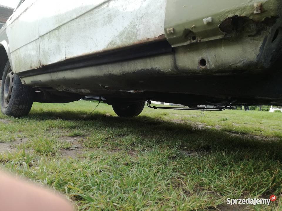 Mercedes w123 230 karoseria x2 i zawieszenie lubelskie Kosarzew-Stróża sprzedam
