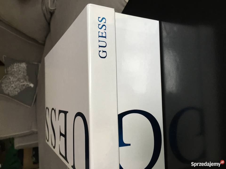 Czółenka Guess Guess