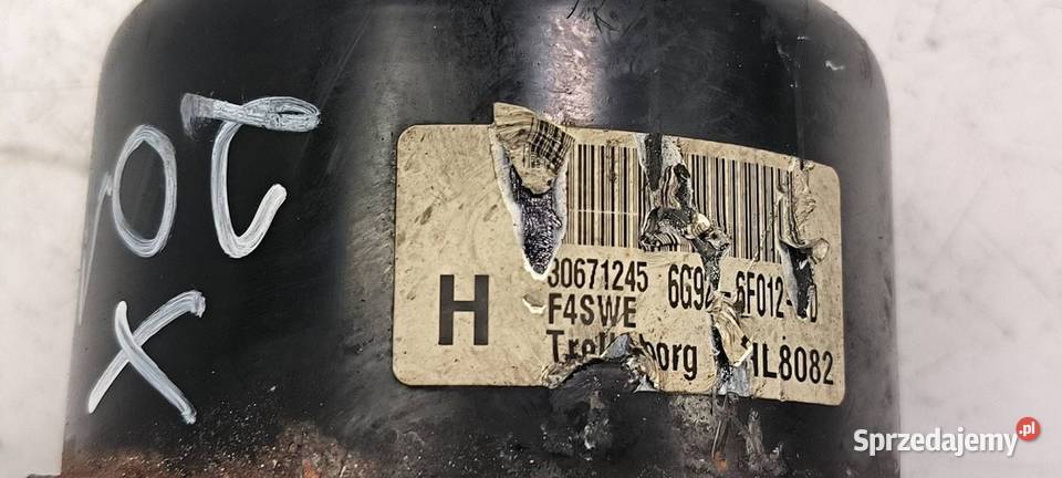 PODUSZKA SILNIKA VOLVO V60 30671245 kujawsko-pomorskie Lipno
