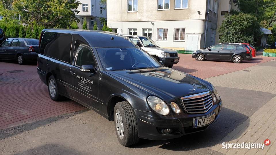 MercedesBenz E220 Karawan zabudowa Bautex Warszawa