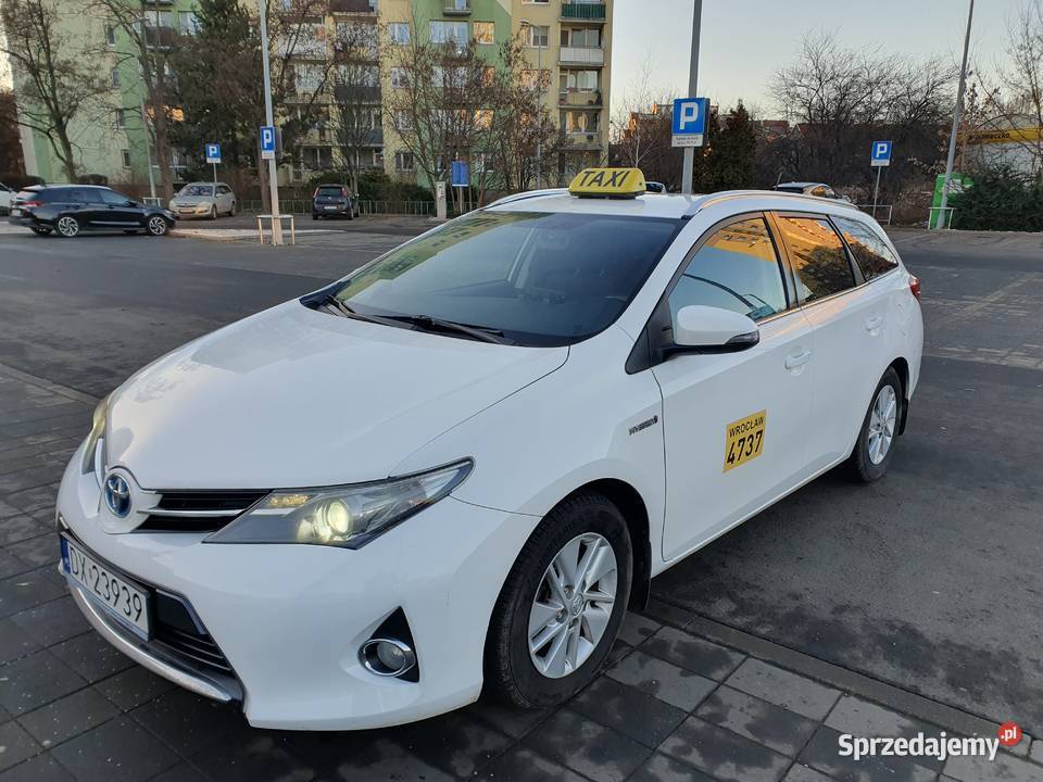 Auris II TS hybryda LPG dolnośląskie Wrocław sprzedam