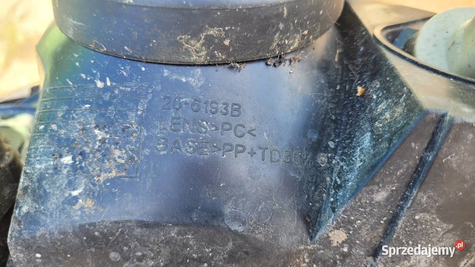 Lampa prawa przednią Renault Clio 2 Łagów