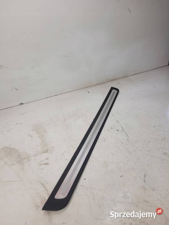 LISTWA PROGOWA PRAWA A5 8T COUPE 8T0853374 Przystajń sprzedam