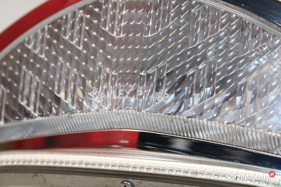 yamaha raider 1900 lampa i kierunkowskazy Lampy tylne Trzciana