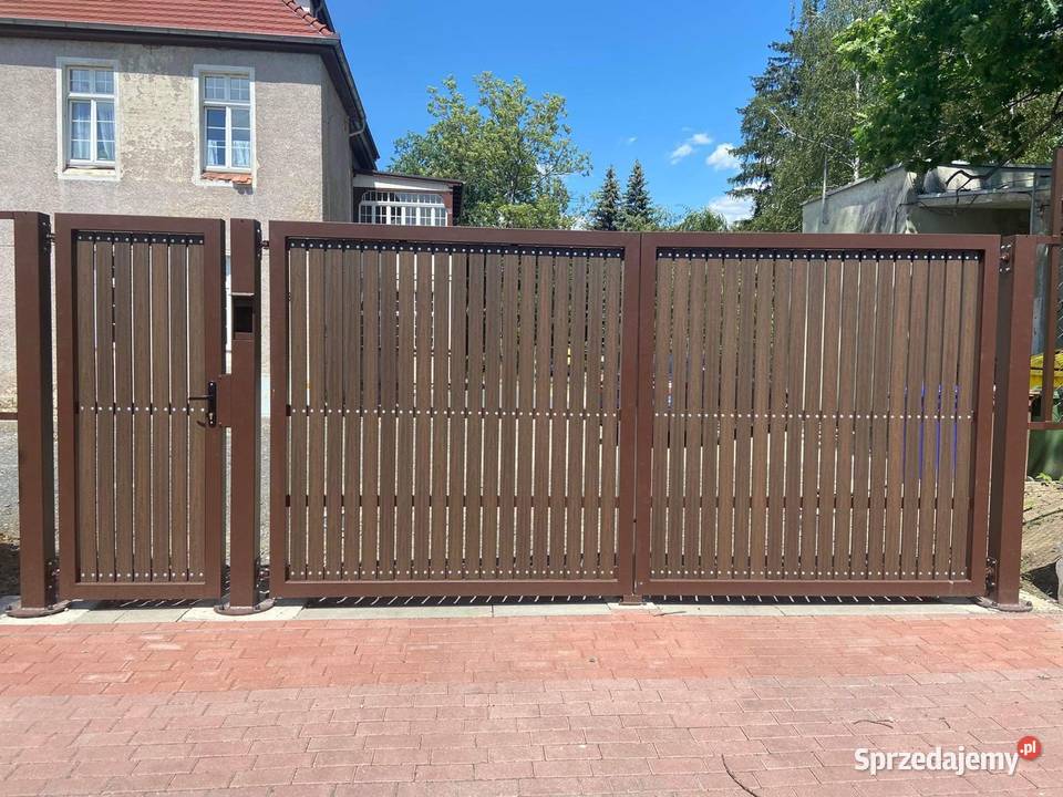 Brama wjazdowa nowoczesna klasyk drewno metal