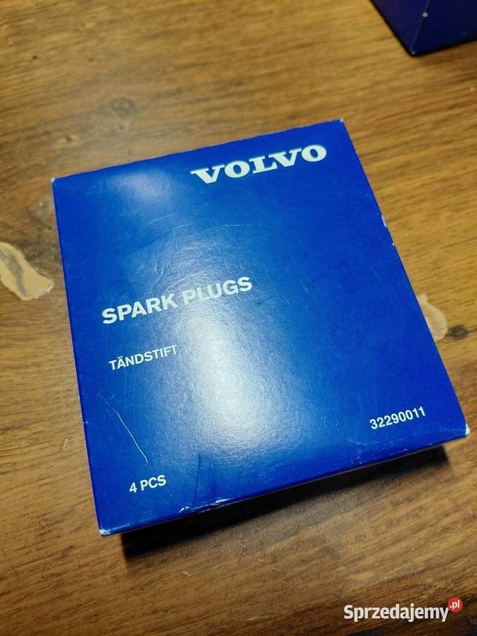 Swiece zaplonoqe volvo 32290011 Nowe oem Białystok