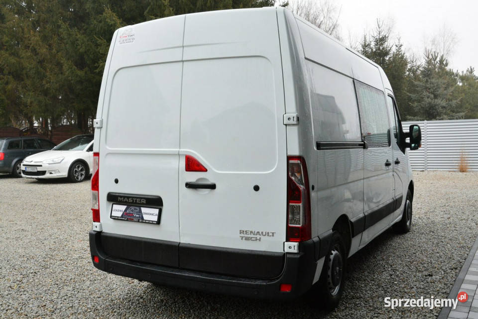 Renault Master Renault Master master 7 osobowy światła przeciwmgłowe