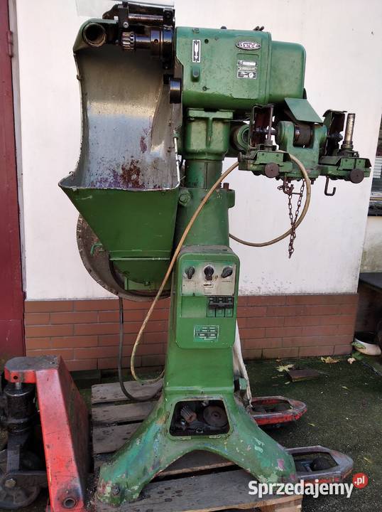 Frezarka obrzeży skór twardych typ 04105 SVIT Złotoryja