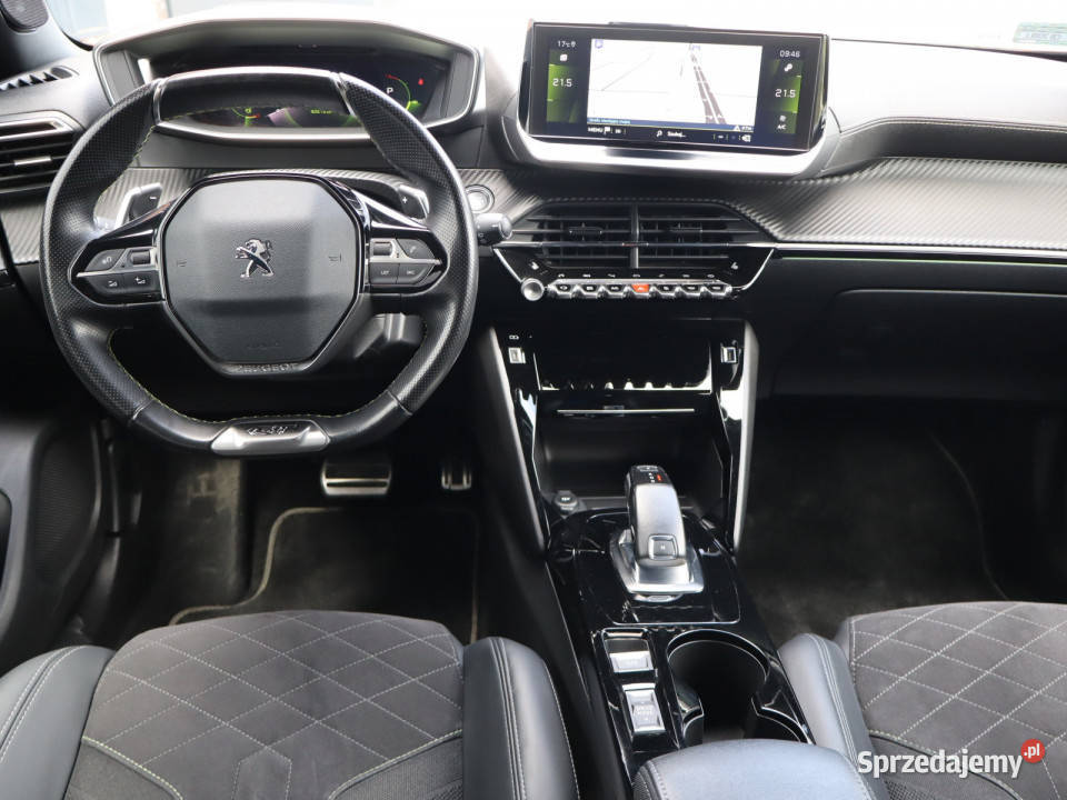 Peugeot 2008 12 PureTech wspomaganie kierownicy