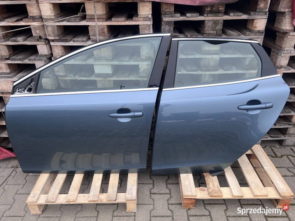 DRZWI LEWY TYŁ LEWY PRZÓD Volvo V40 II 70516 Skierniewice