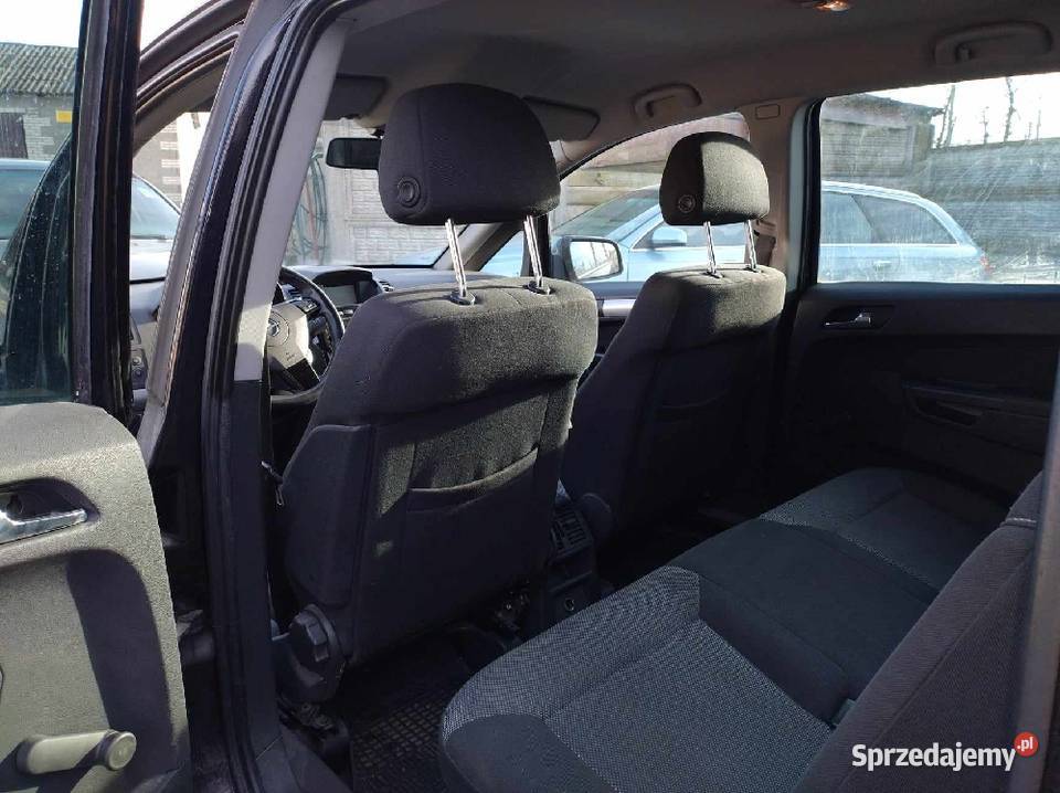 Opel Zafira 2010 17 disel Kombi Konie