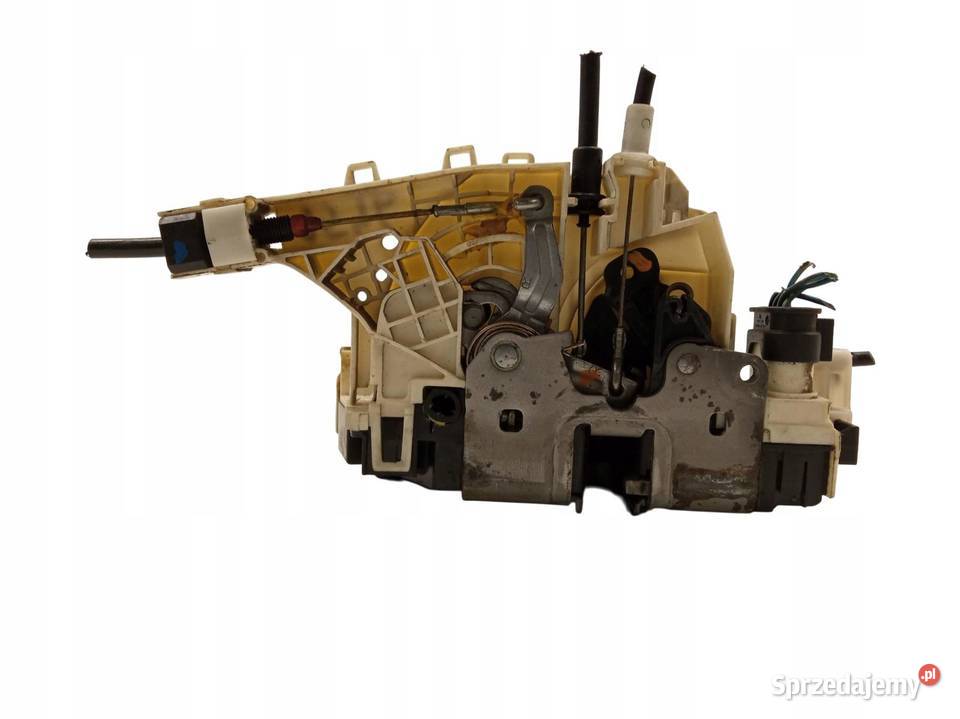 ZAMEK DRZWI TYŁ PRAWY W906 A9067400835 Karoseria