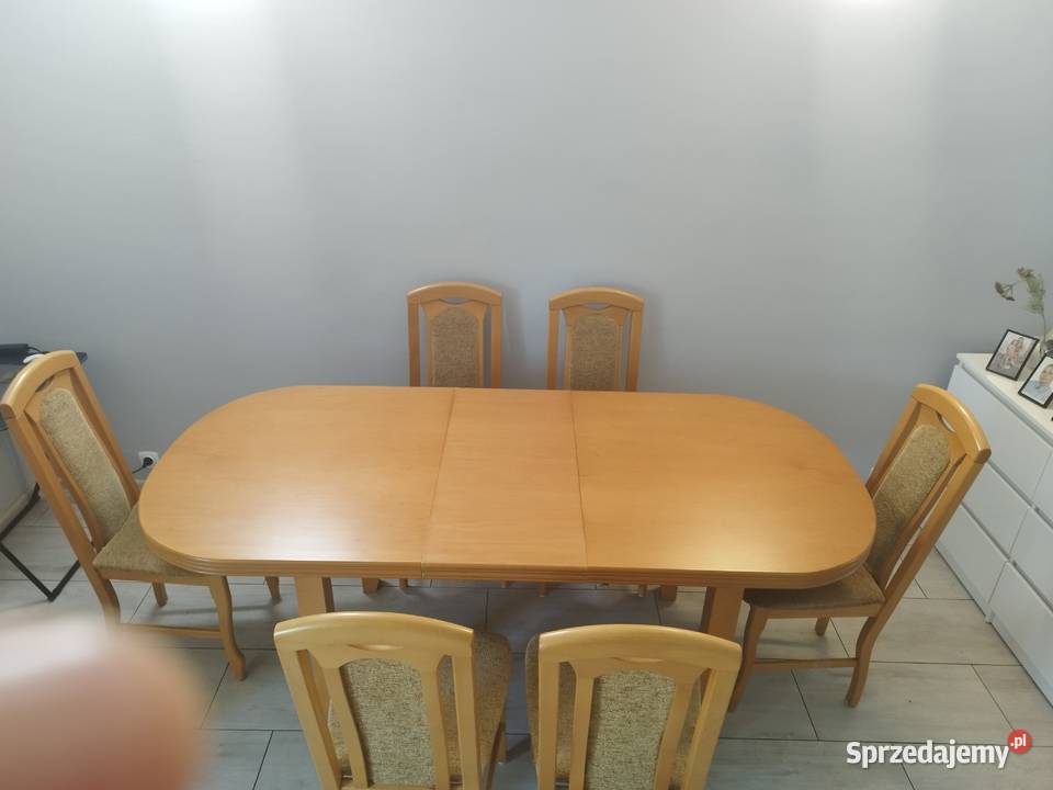 Stół rozkładany plus 6 krzeseł tapicerowanych