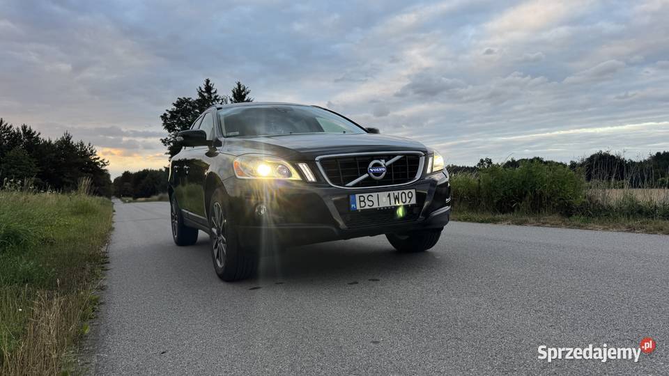 Zadbane Volvo xc60 AWD polestar bezwypadkowy nieuszkodzony Sarnaki