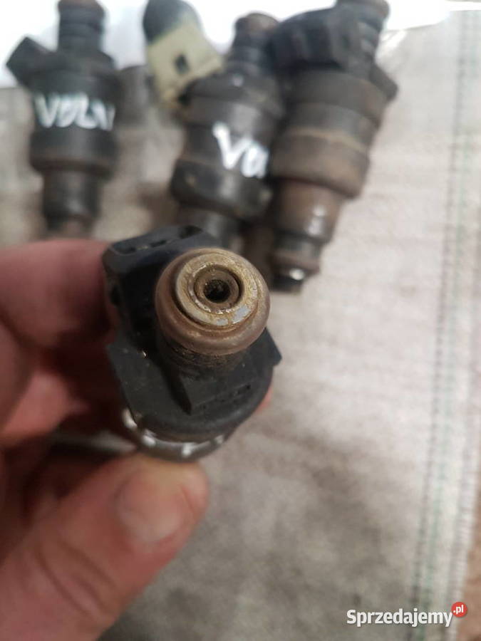 VOLVO 460 440 16 WTRYSKIWACZ PALIWA SIEMENS DEKA Turkowice