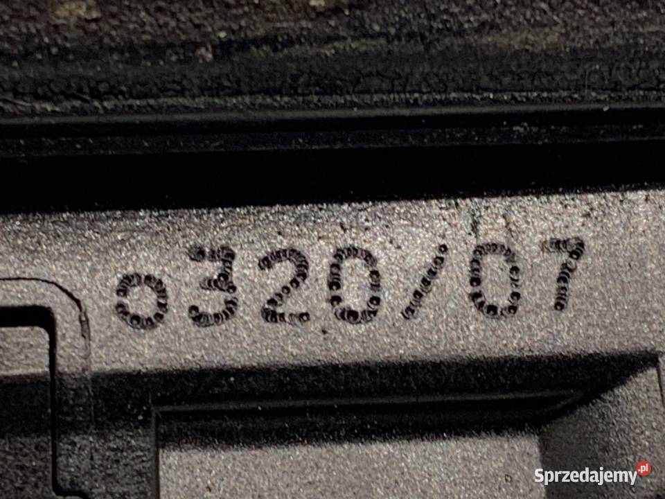 KLAMKA KLAPY TYŁ VW GOLF V Kombi 0709