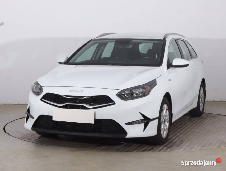 Kia Ceed 15 TGDI światła do jazdy dziennej mazowieckie